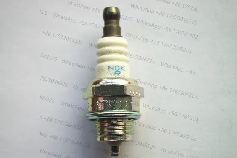 Genuine NGK BPMR6A Spark Plug  - Gardening Tools Japan recension och pris