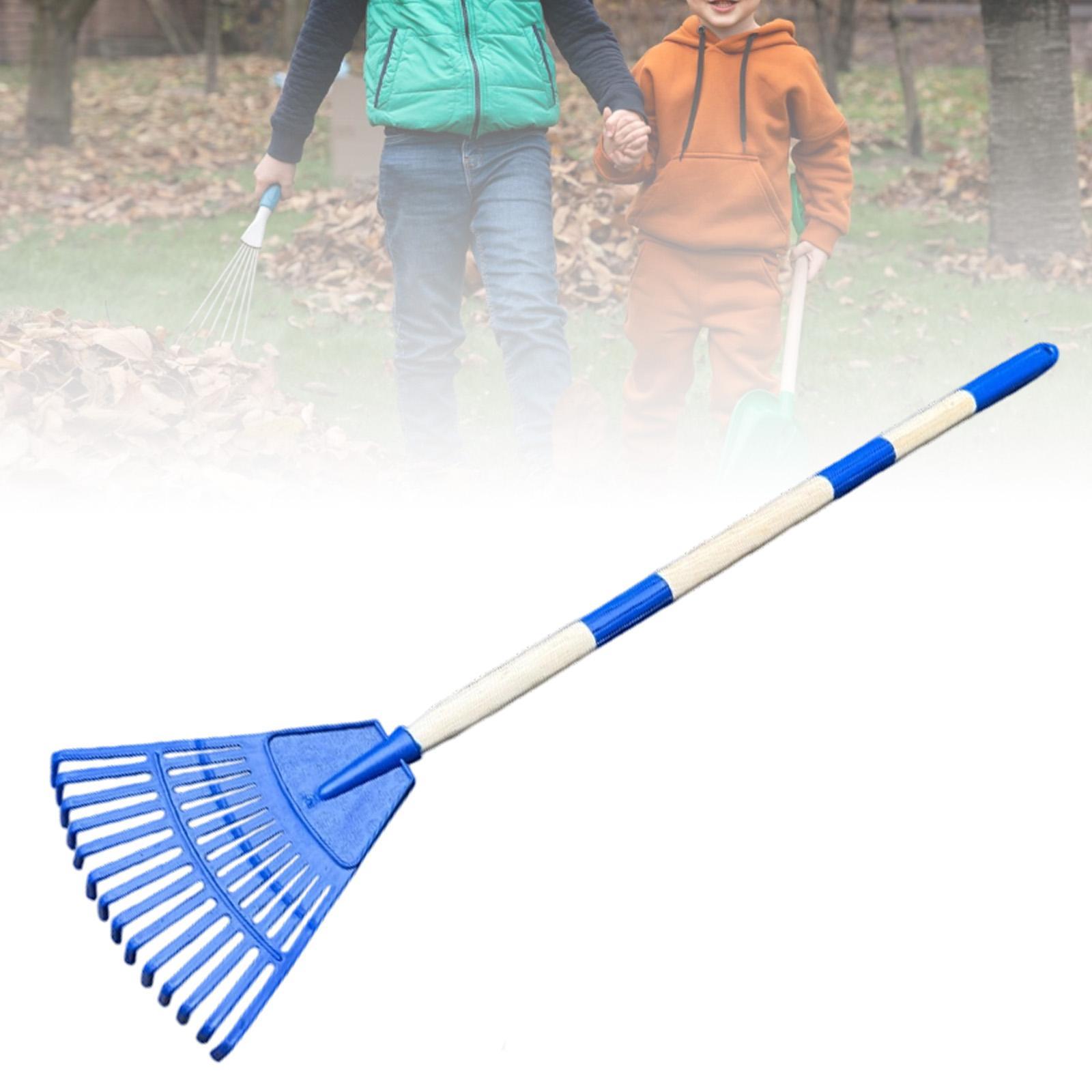 Small Leaf Rake 3 Sections Ste - Gardening Tools 5 Year Old recension och pris